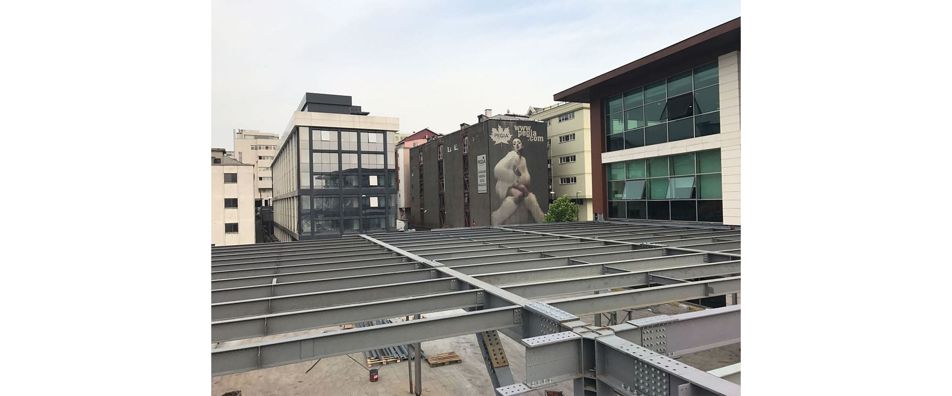 E. Ören Kültür Merkezi 180 ton