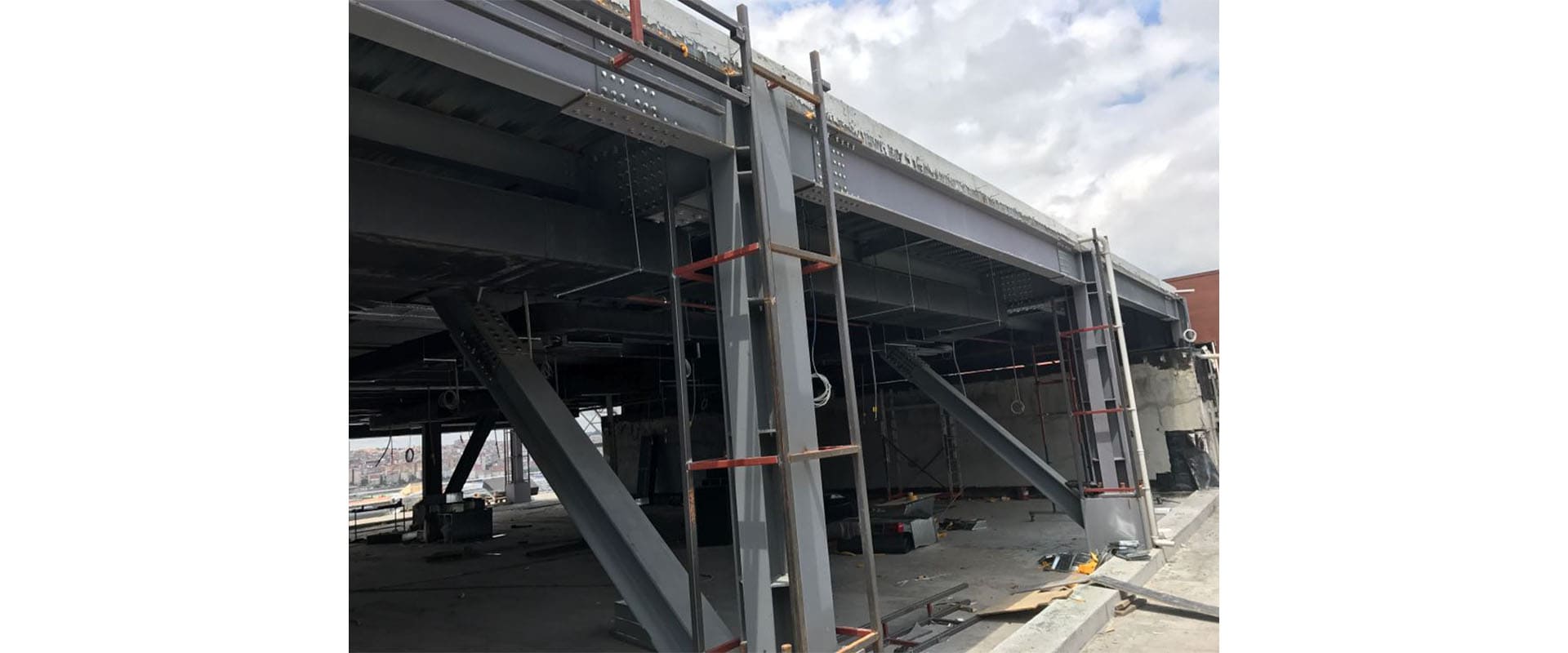 E. Ören Kültür Merkezi 180 ton